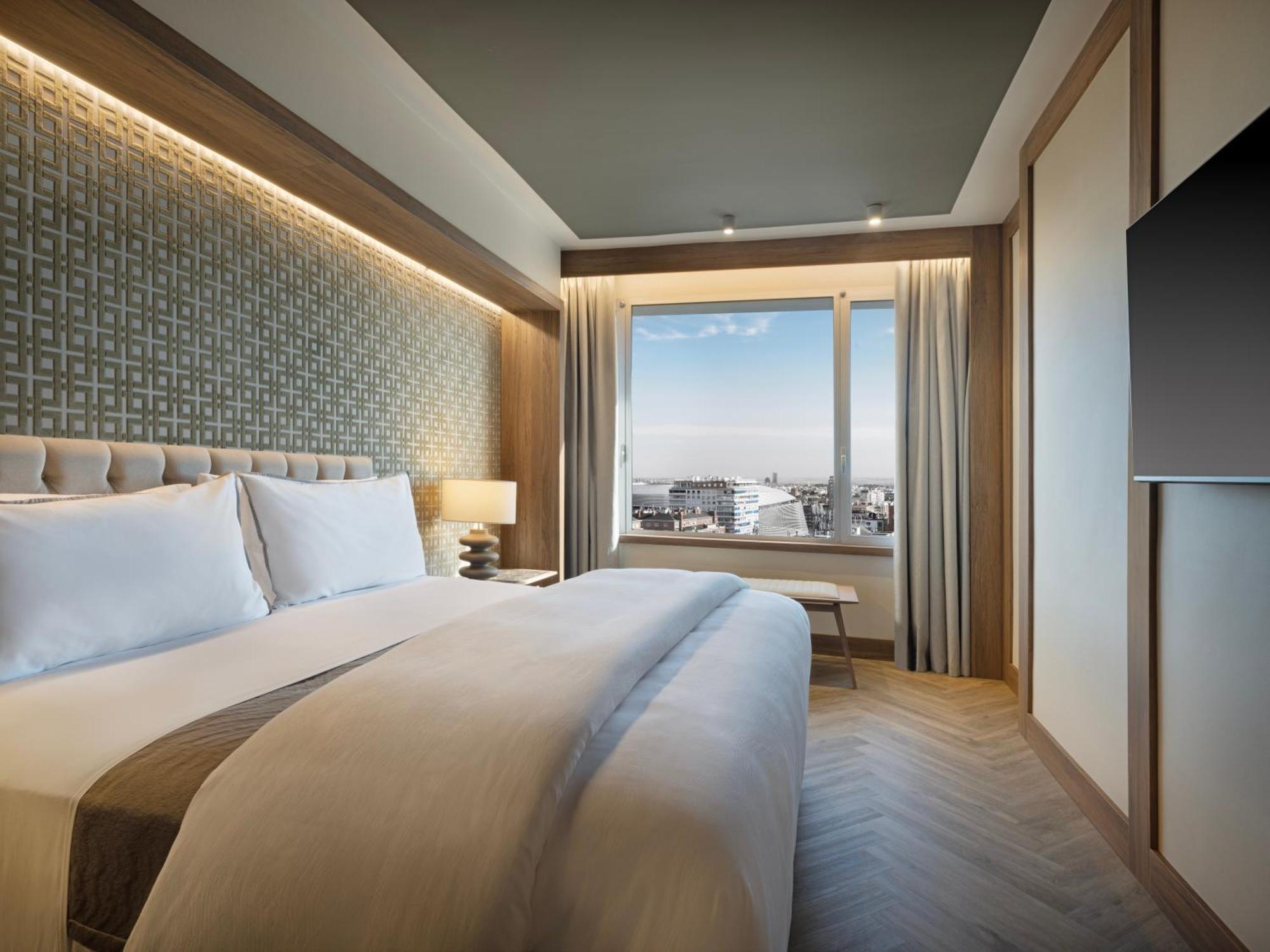 The Westin Madrid Cuzco Hotel Ngoại thất bức ảnh
