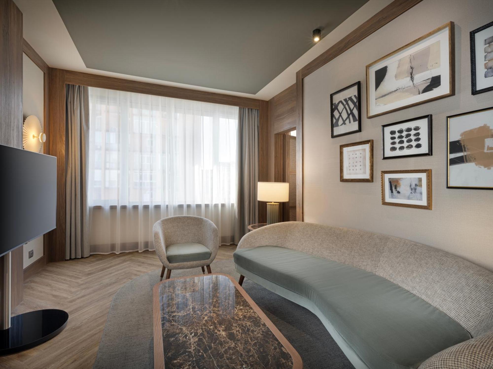 The Westin Madrid Cuzco Hotel Ngoại thất bức ảnh