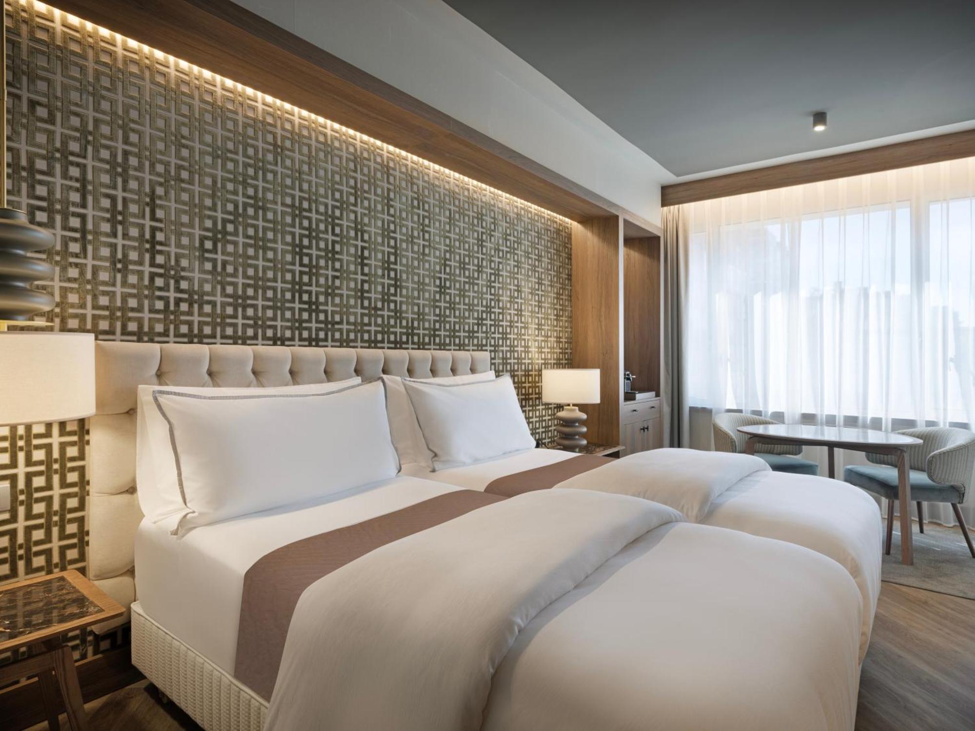 The Westin Madrid Cuzco Hotel Ngoại thất bức ảnh