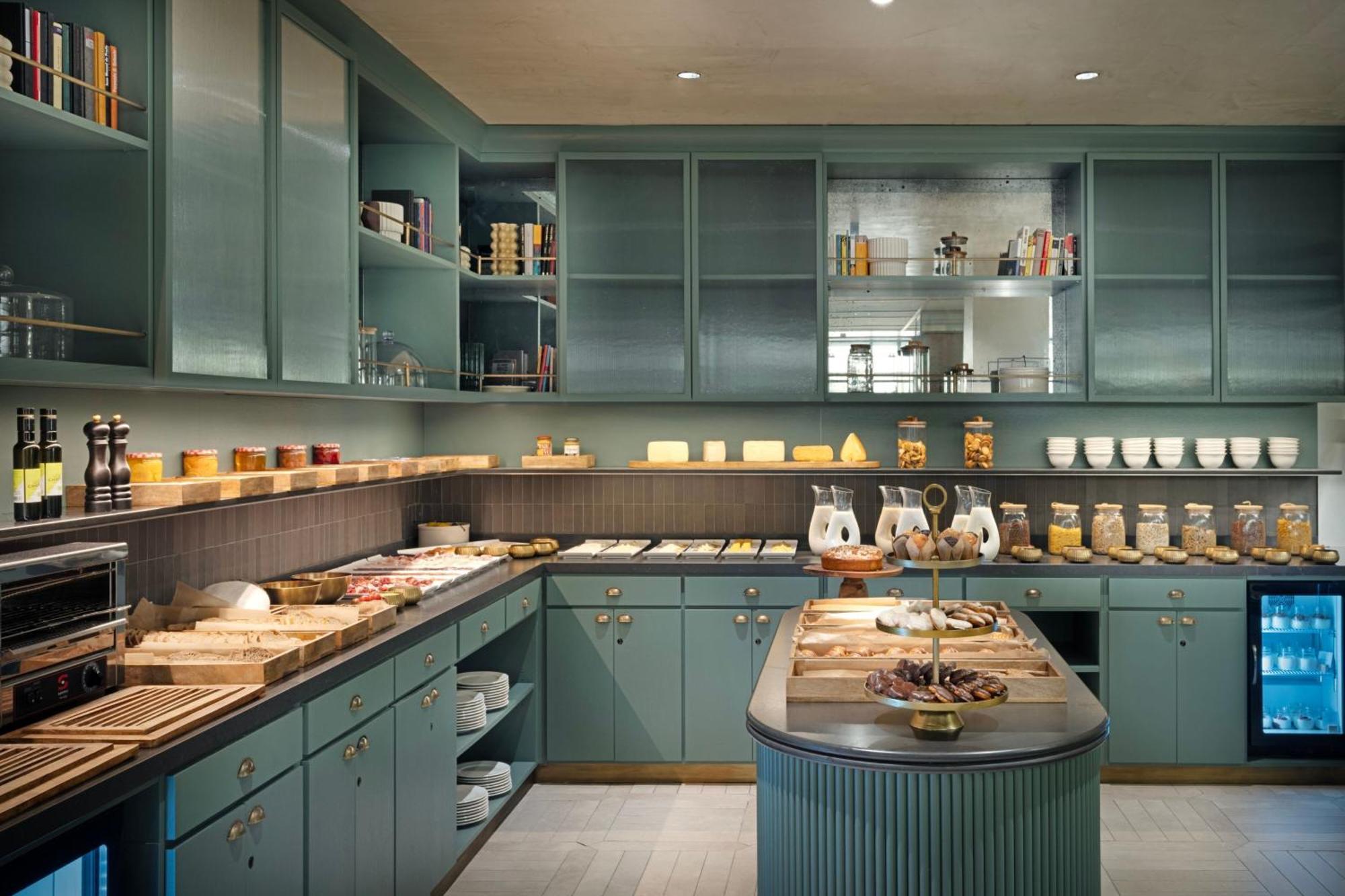 The Westin Madrid Cuzco Hotel Ngoại thất bức ảnh