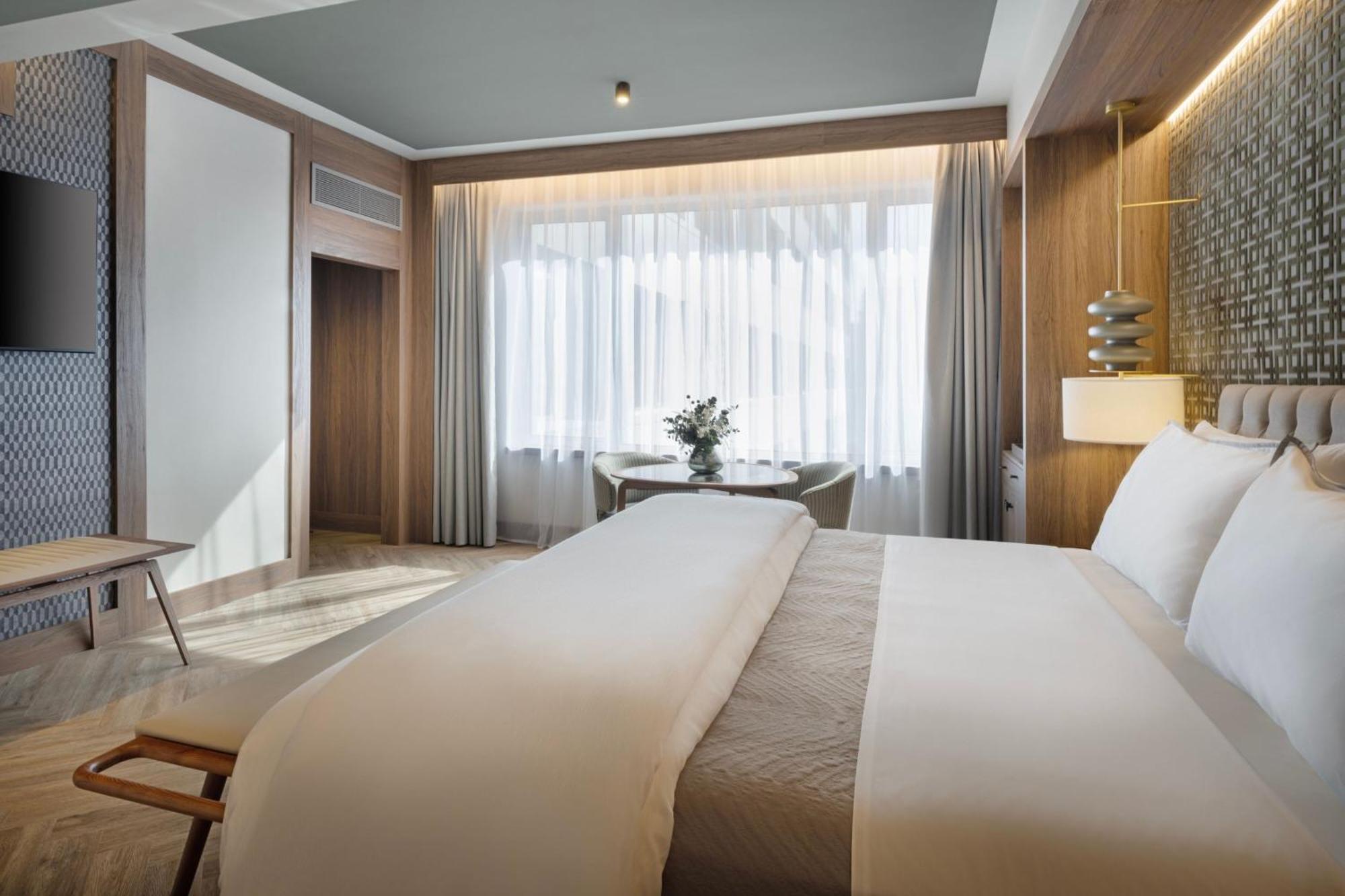 The Westin Madrid Cuzco Hotel Ngoại thất bức ảnh