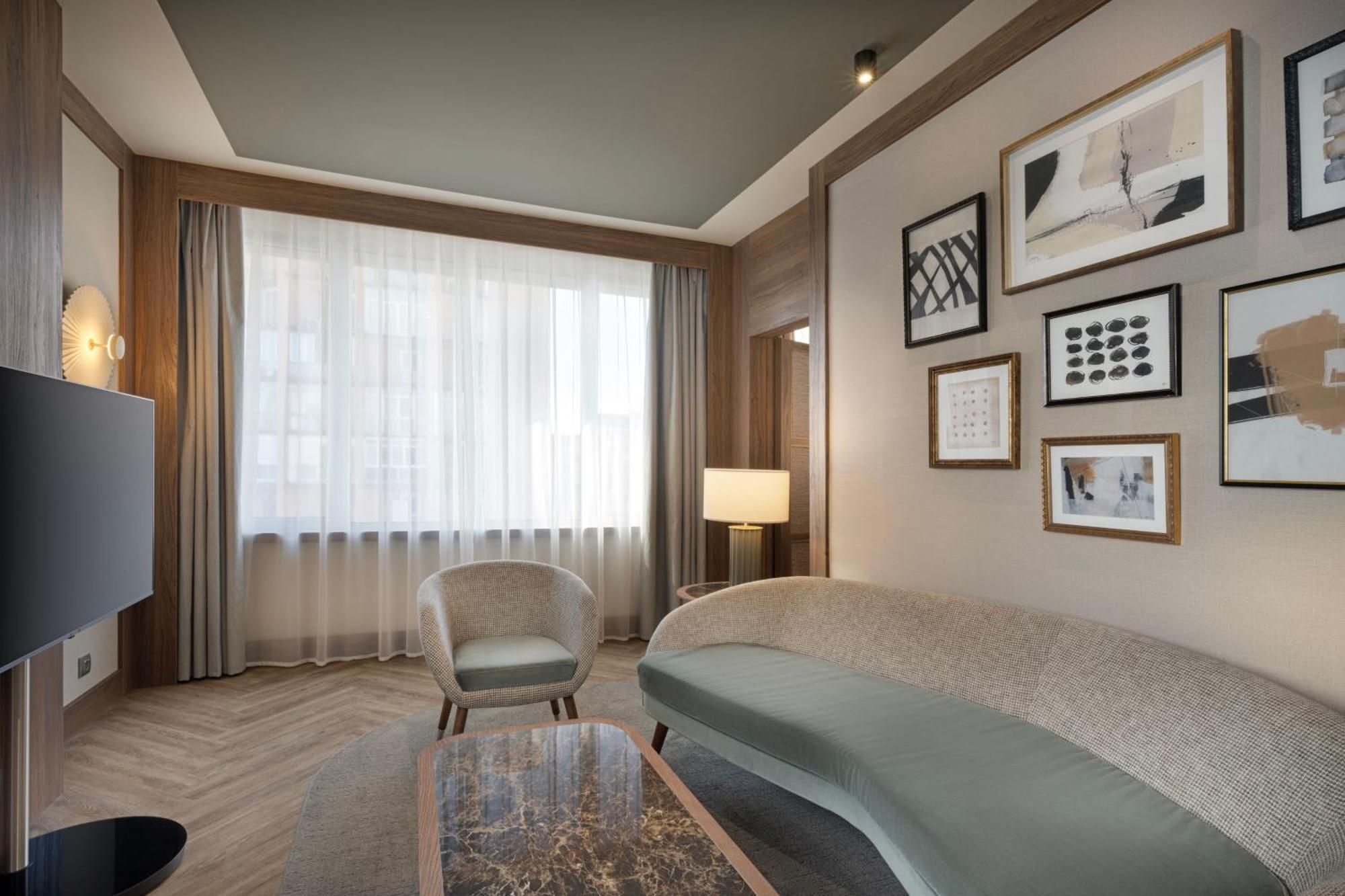 The Westin Madrid Cuzco Hotel Ngoại thất bức ảnh