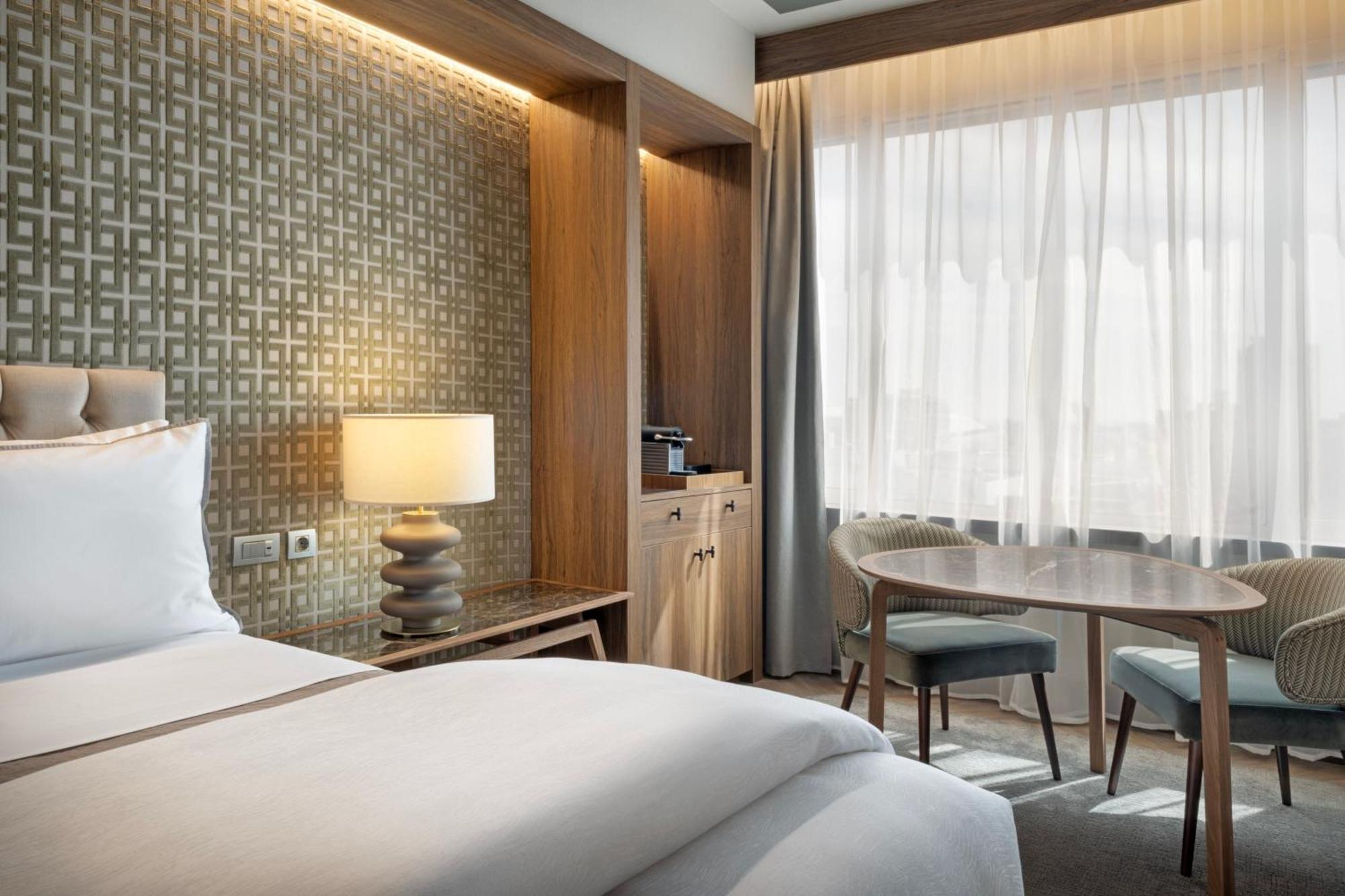 The Westin Madrid Cuzco Hotel Ngoại thất bức ảnh